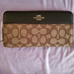 Coach Wallet Signature Jacquard Stripe - NEW
